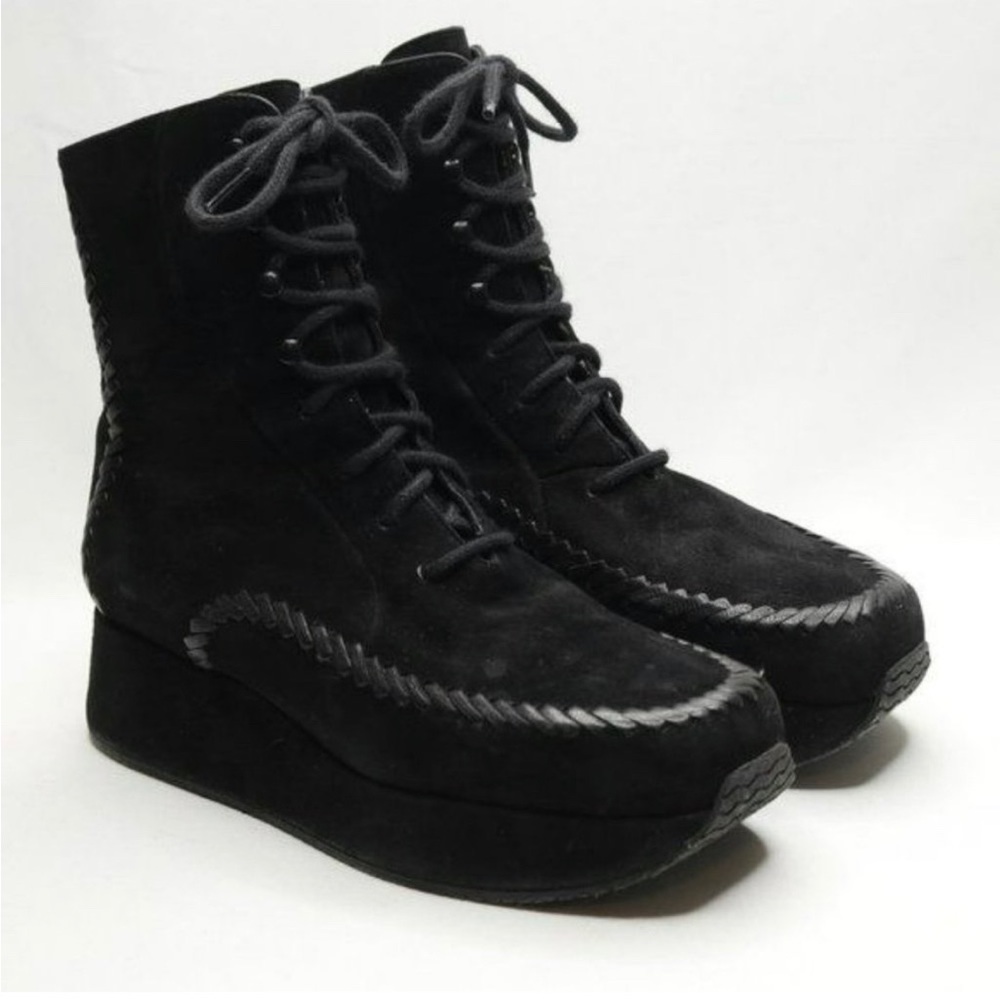 Black suede Stephen Klein